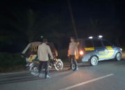 Personel Polsek Padang Tualang Patroli Malam Antisipasi Kejahatan Jalanan di Jalan Besar Padang Tualang dan Jalan Batang Serangan