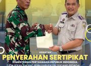 Kantor Pertanahan Kabupaten Serdang Bedagai Serahkan Sertipikat Aset Kepemilikan Kementerian Pertahanan di Desa Pekan Sialang Buah
