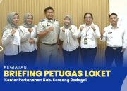 Manager Loket Kantor Pertanahan Kabupaten Serdang Bedagai Berikan Briefing Ke Petugas Loket