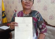 Turlima Sialoho Terima Sertipikat Elektronik Dengan Gembira.