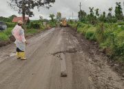 Respon Cepat Pemkab Karo, Jalan Rusak Di Desa Seberaya Diperbaiki