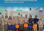 Kepala Kantor Pertanahan Kota Binjai, Diko Rolan Damanik, S.H., M.H., QRMP Salurkan Bantuan Kepada Sejumlah Pegawai Yang Terdampak Bencana Banjir