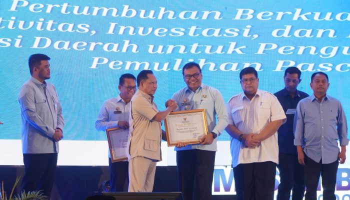 Bupati Deliserdang Tanda Tangani MoU Dan Raih Penghargaan Mendagri