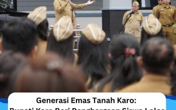GENERASI EMAS TANAH KARO: BUPATI KARO BERI PENGHARGAAN SISWA LOLOS SMA UNGGULAN